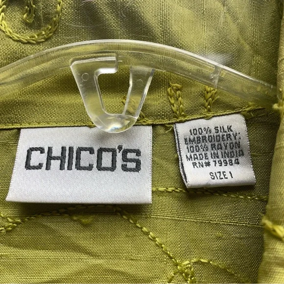 Chico's Green 100% Silk Embroidered Button Jacket Top Sz 1 (S) - Picture 3 of 5